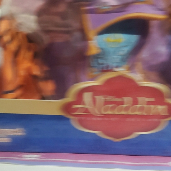 Disney Aladdin Character Set with Blue and Gold Accents - Picture 4 of 6